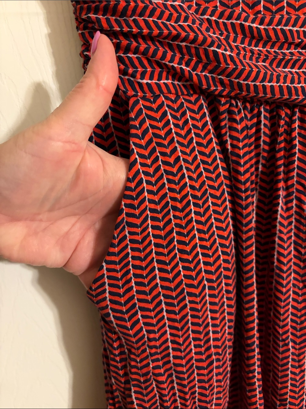 Boden Geometric Chevron Jersey Cap Sleeve Dress with Pockets Sz 2P - Picture 4 of 5